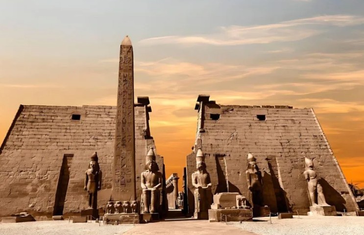Nile Cruise Sightseeing Excursion Package | Luxor – Aswan – Luxor (8 Days / 7 Nights)